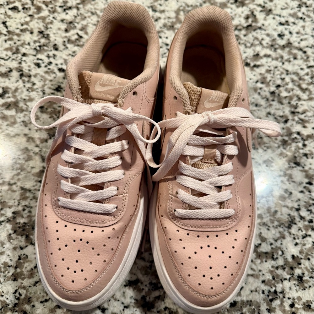 NIKE COURT VISION PLATFORM SNEAKERS